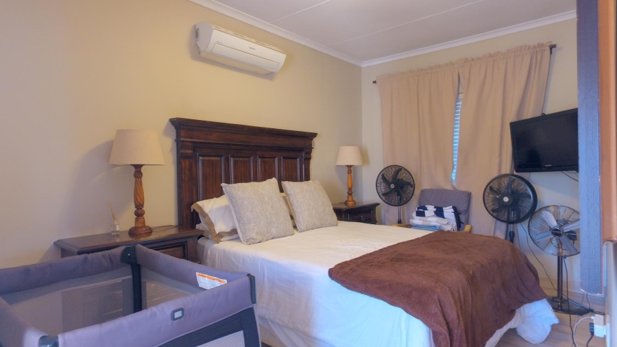 4 Bedroom Property for Sale in Waterval East North West